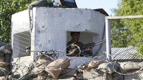 17 Polizisten sterben bei Überfall