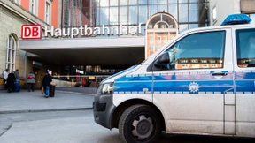 Tatverdächtiger nach Messerangriff auf Polizist in Psychiatrie