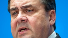 Gabriel kritisiert von der Leyen für Nato-Äußerungen