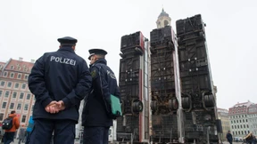 Pegida sorgt für Eklat bei Kunstwerk-Einweihung