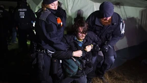 Polizei räumt Protestcamp nahe Hambacher Forst