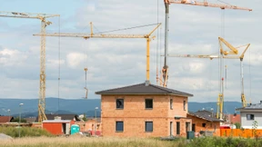 Bausparkassen kündigen 120.000 Bausparern