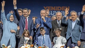 Alle blicken auf Istanbul