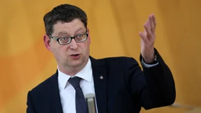 Schäfer-Gümbel fordert von CDU Absage an AfD  