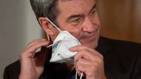 Söder: Maskenpflicht auch unter 2-G-Bedingungen