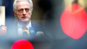 Ramsauer wehrt sich - Platzeck und Wowereit schwänzen