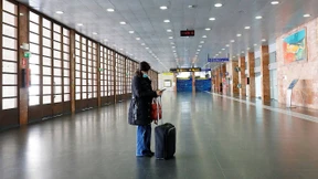 „Bleibt zu Hause! Wir kontrollieren euch“