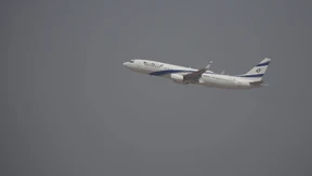 Historischer Flug von Tel Aviv nach Abu Dhabi