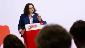 Die Politik verweigert die Arbeit