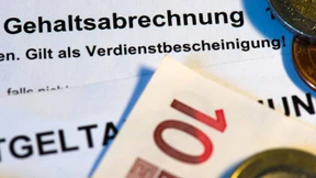 Frauen und Niedriglöhner holen langsam auf 
