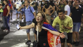 Zehntausende Menschen fordern Neuwahlen