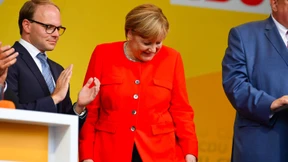 Merkel mit Tomaten beworfen