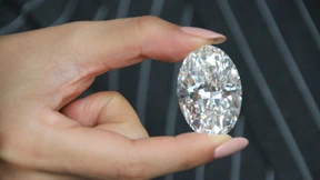 Diamant für 13 Millionen Euro ersteigert und nach Tochter benannt