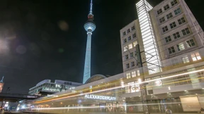 Abermals Mann eine S-Bahn-Treppe hinuntergestoßen