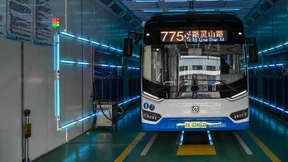 Shanghai desinfiziert Busse mit UV-Licht