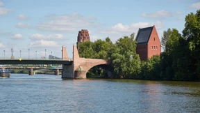 Portikus „würdigt“ Protest der Videokünstlerin Tafakory