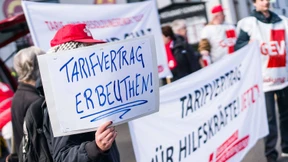 Einigung bei Tarifverhandlungen für Landesbeschäftigte