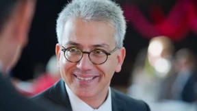 Al-Wazir reist mit 70-köpfiger Delegation nach China