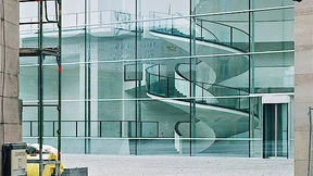 Mit einem Geniestreich in die erste Reihe