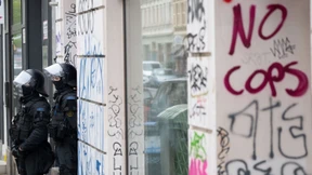 Deutsche Linksextremisten stellen sich offenbar Behörden