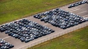 Neuwagen stoßen weniger CO2 aus