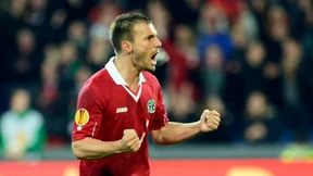 Hannover gewinnt zu zehnt