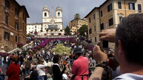 Tunneldecke stürzt auf fahrende U-Bahn