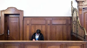 Der Flüchtlingsstrom erreicht die Gerichtssäle