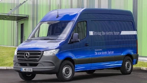 Paketlösung mit Stern und Strom