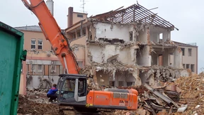 Aktienverkauf soll Defizit der Kliniken ausgleichen