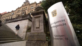 Lange Haftstrafen nach gemeinschaftlicher Vergewaltigung