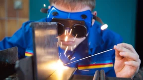 Die Regierung hat keinen Respekt vor den Jungen!