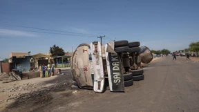 Zahlreiche Todesopfer nach Explosion eines Tanklasters