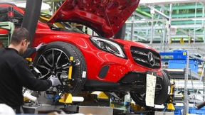 Mercedes & Co. fangen mit den Teilen an