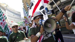 Zehntausende demonstrieren für Wachstum und Beschäftigung