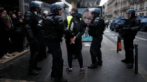 Fast 1000 Festnahmen in Paris