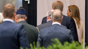 Niederländisches Königspaar trifft Angehörige von Opfern