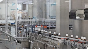 Hustensaft und Pastillen für die ganze Welt