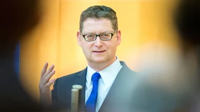 „Pendler haben die Wahl zwischen Staus und überfüllten Bahnen“