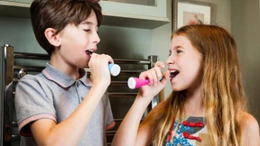 Nur Arztbesuche und Putzen sind schlimmer als Finanzfragen