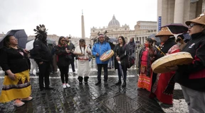 Franziskus bittet um Verzeihung