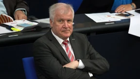 AfD bereitet Klage gegen Seehofer vor