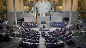  Deutscher Bundestag entscheidet über Bundeswehreinsatz in Syrien