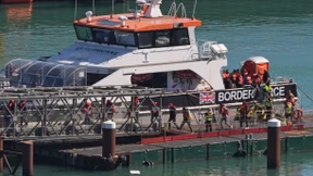 Warum London weniger Migranten nach Frankreich abschiebt als geplant