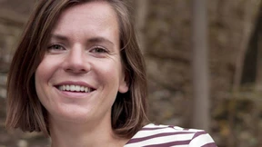 Zwischen zwei Schraubstöcken 