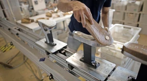 Sandalen und Panzergetriebe an die Börse