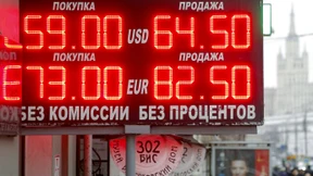 Russische Staatskonzerne sollen Devisen verkaufen