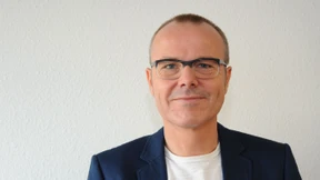 Frauen sind besser als Männer: Armin Falk erklärt, warum es so schwer ist, altruistisch zu handeln