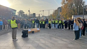 „Ob dann noch jemand in Frankfurt Sportlehrer wird?“