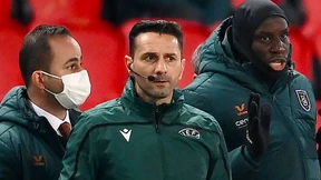 Makkelie leitet Spielfortsetzung in Paris